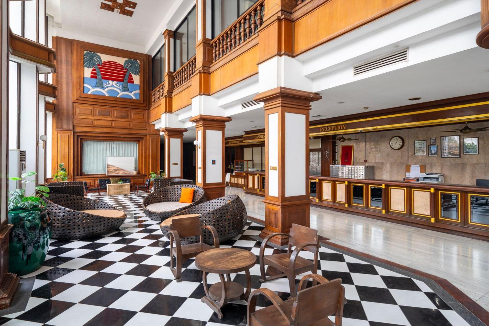 Welcome Plaza Hotel Патая Екстериор снимка