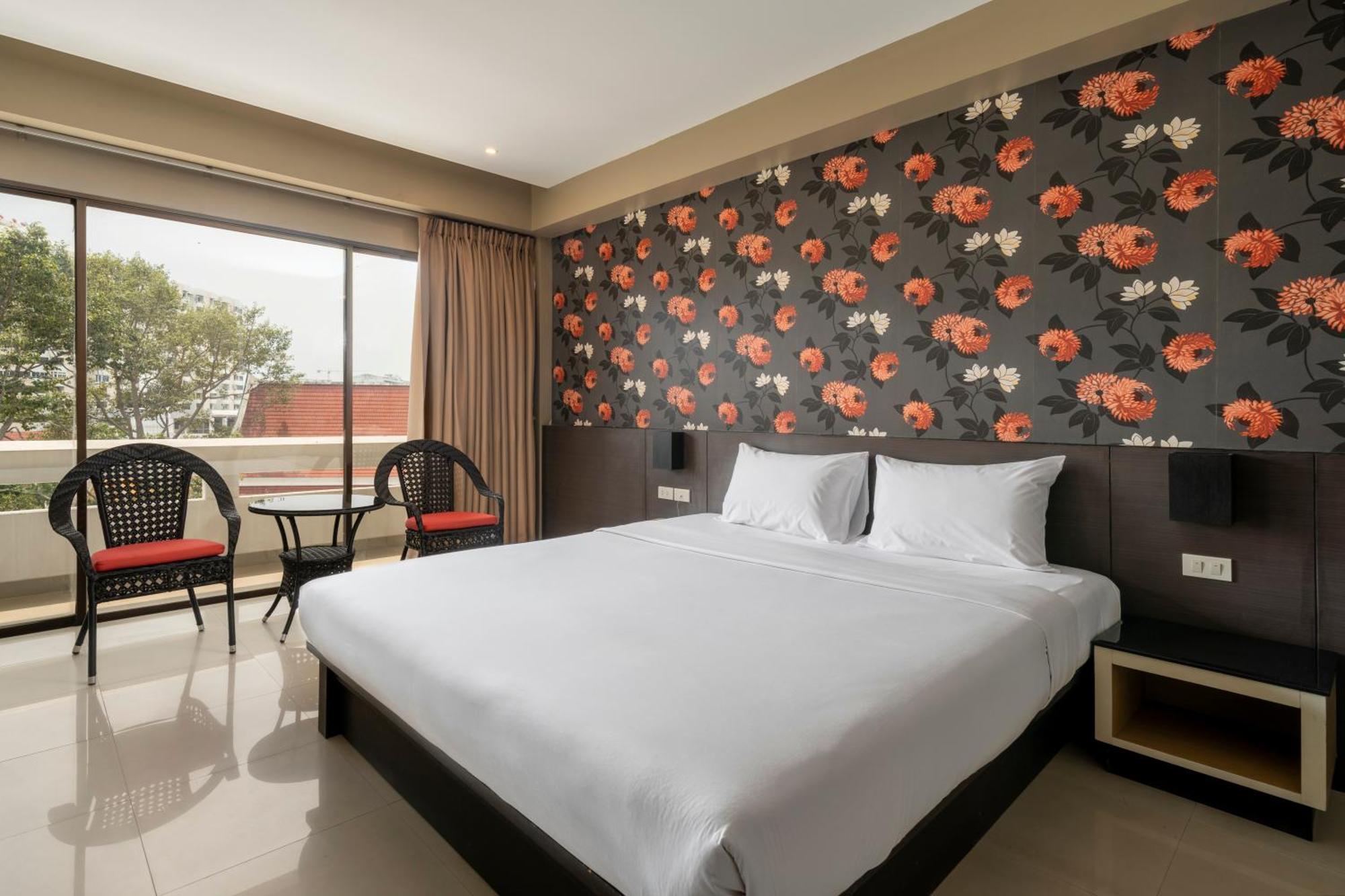 Welcome Plaza Hotel Патая Екстериор снимка