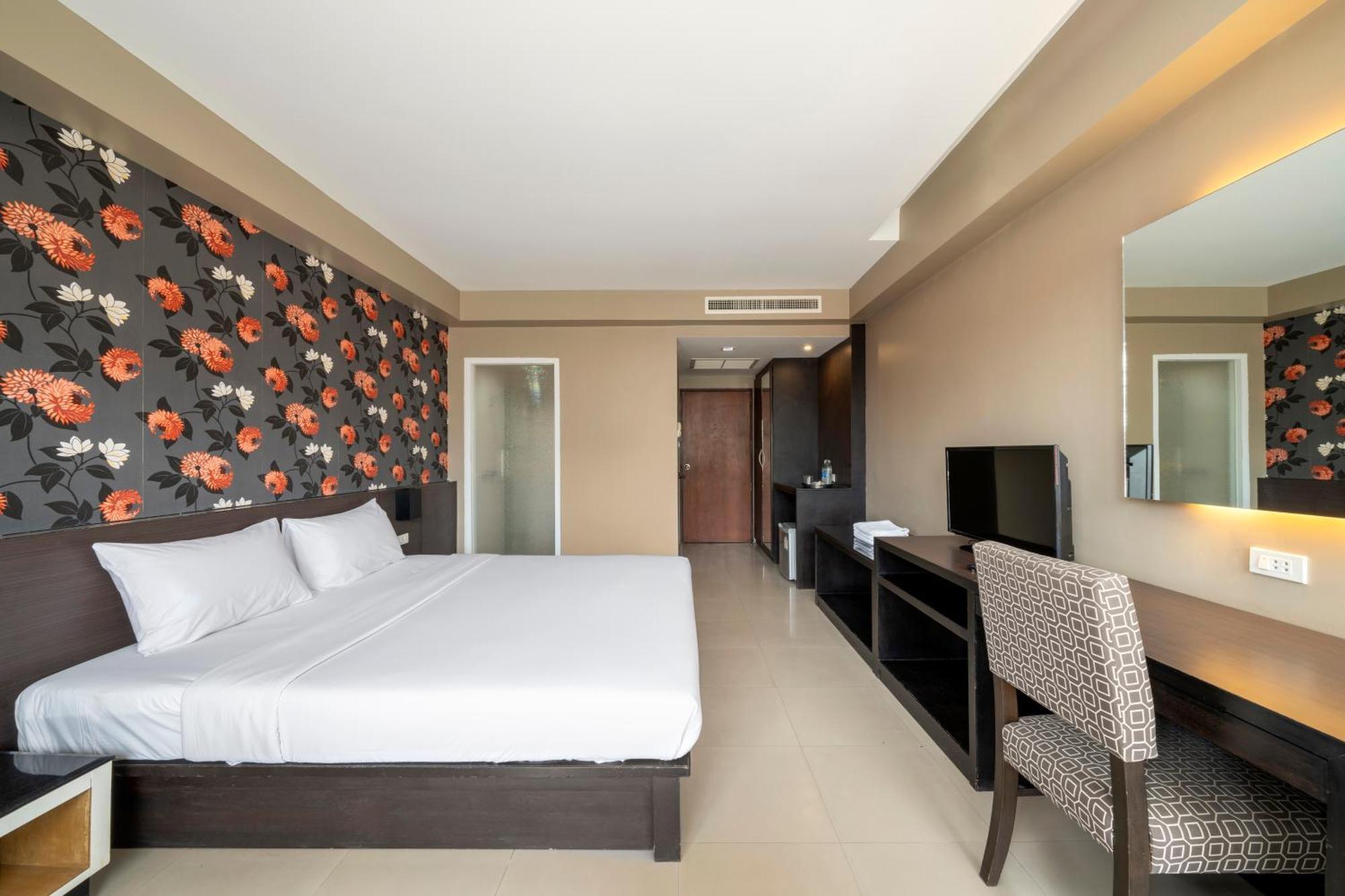 Welcome Plaza Hotel Патая Екстериор снимка