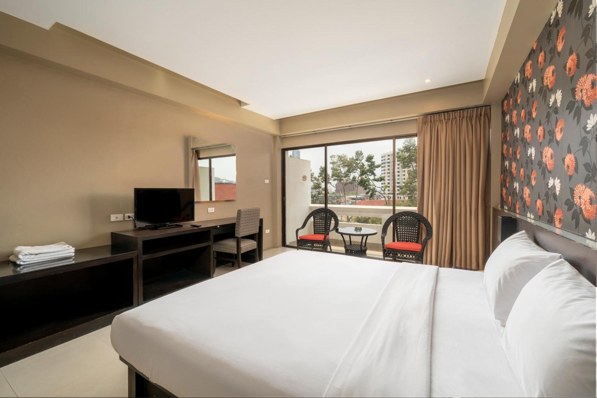 Welcome Plaza Hotel Патая Екстериор снимка