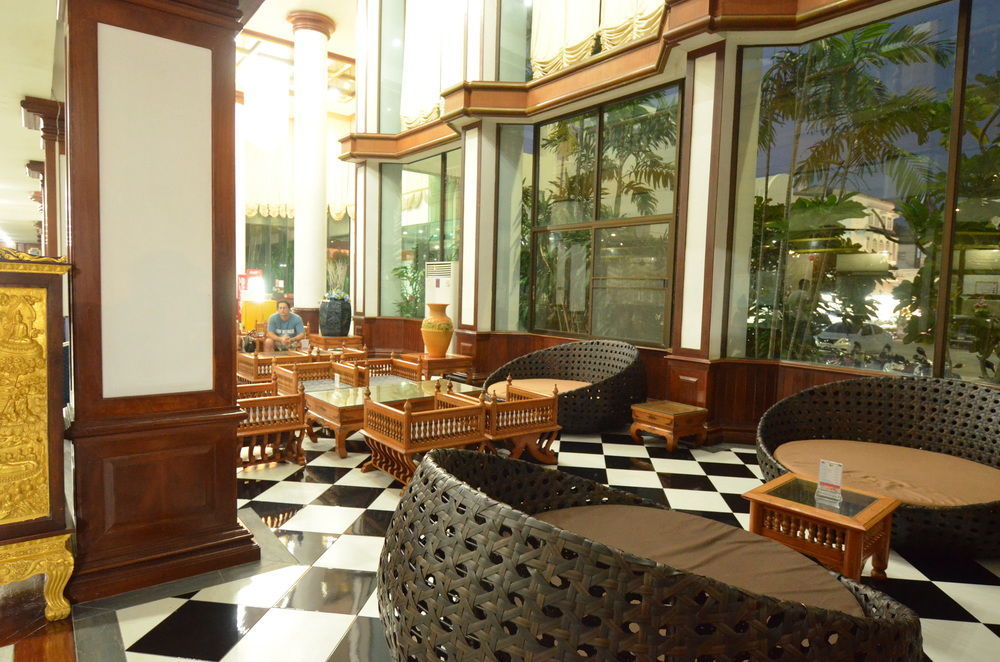 Welcome Plaza Hotel Патая Екстериор снимка
