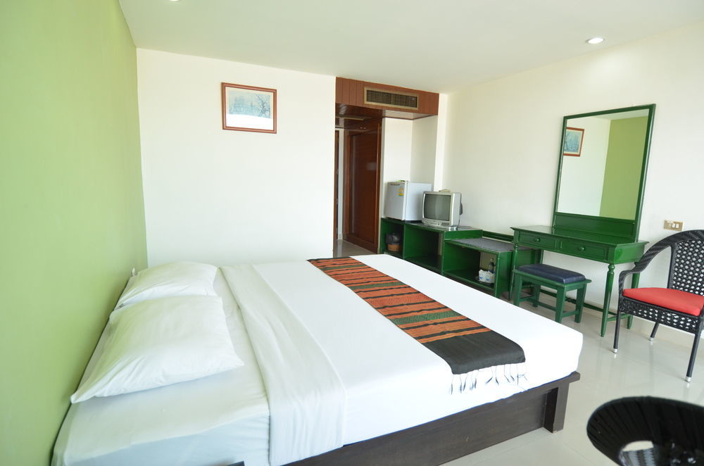 Welcome Plaza Hotel Патая Екстериор снимка