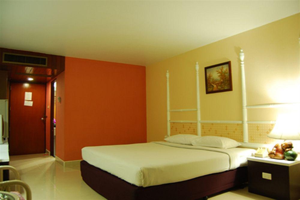 Welcome Plaza Hotel Патая Екстериор снимка